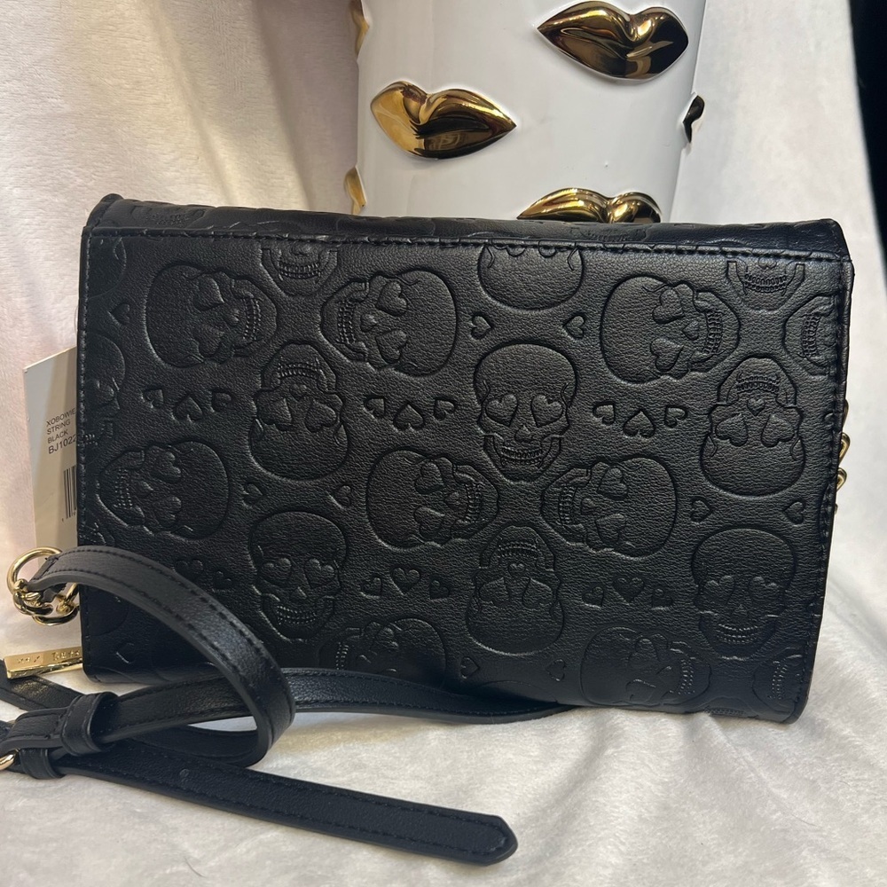 Betsey Johnson Black and Gold Crossbody Bag - Picture 11 of 14